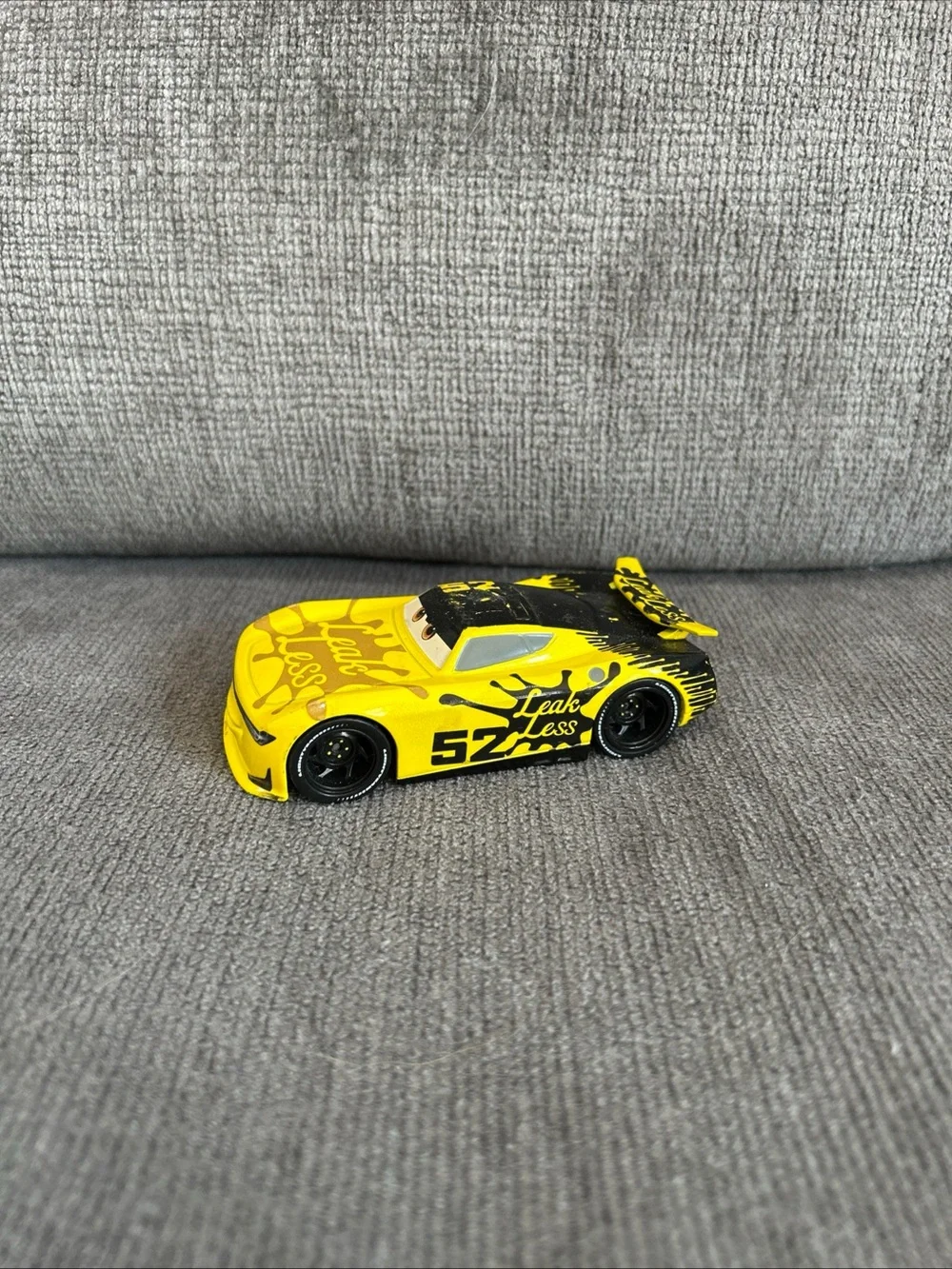 Disney Pixar Cars George  #52 1:55 Yellow Leak Less Die-cast Next Gen